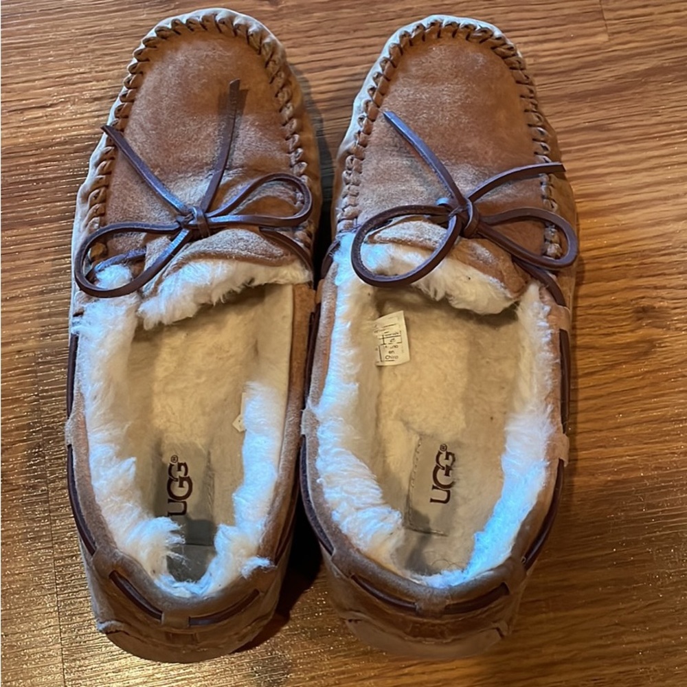 Ugg Dakota Slipper
